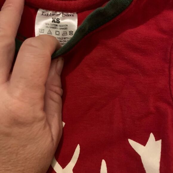 001-008 Lily‎ & Dan Shirt Girls Boys Size xsmall xs Deer red shirt kids 4 5 - Picture 3 of 3